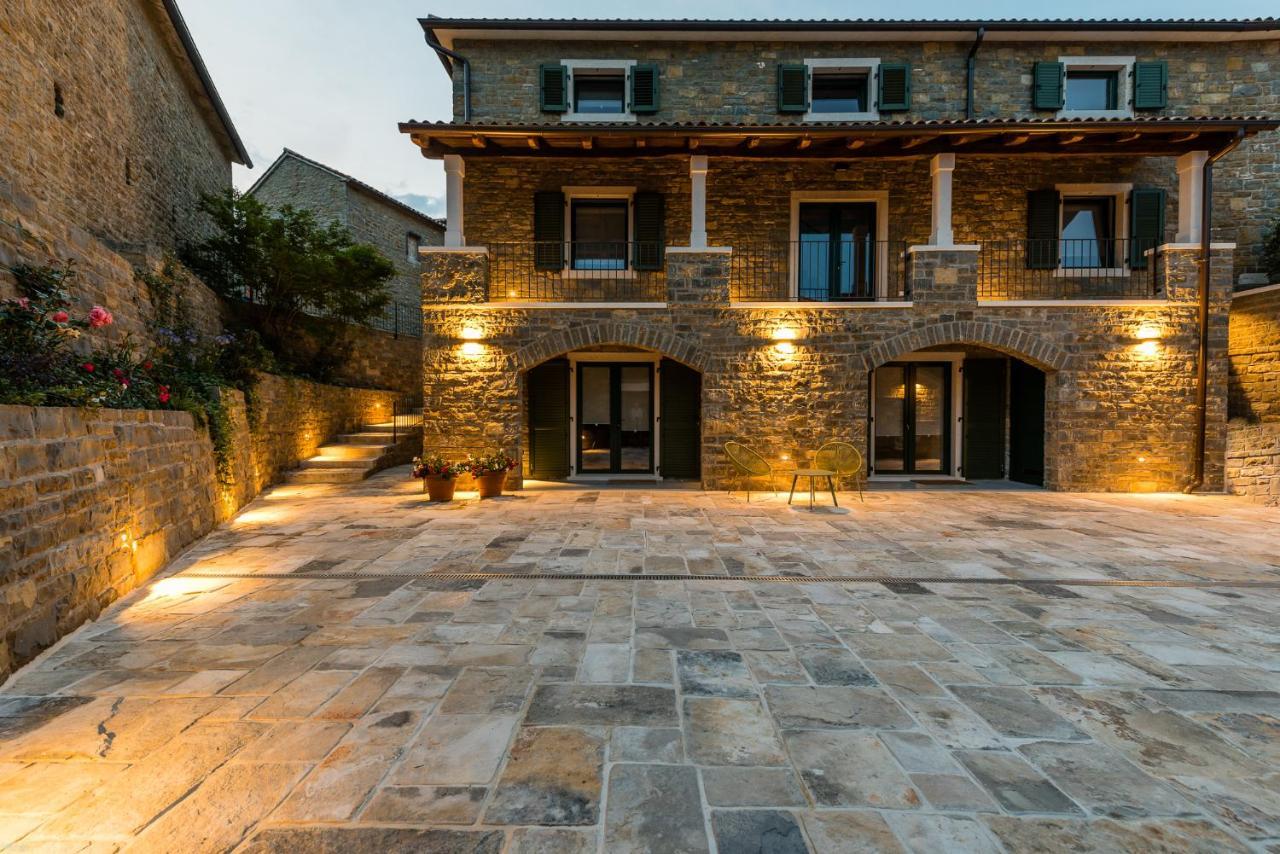 Apartamento L'Abbraccio Della Quercia Momjan Exterior foto