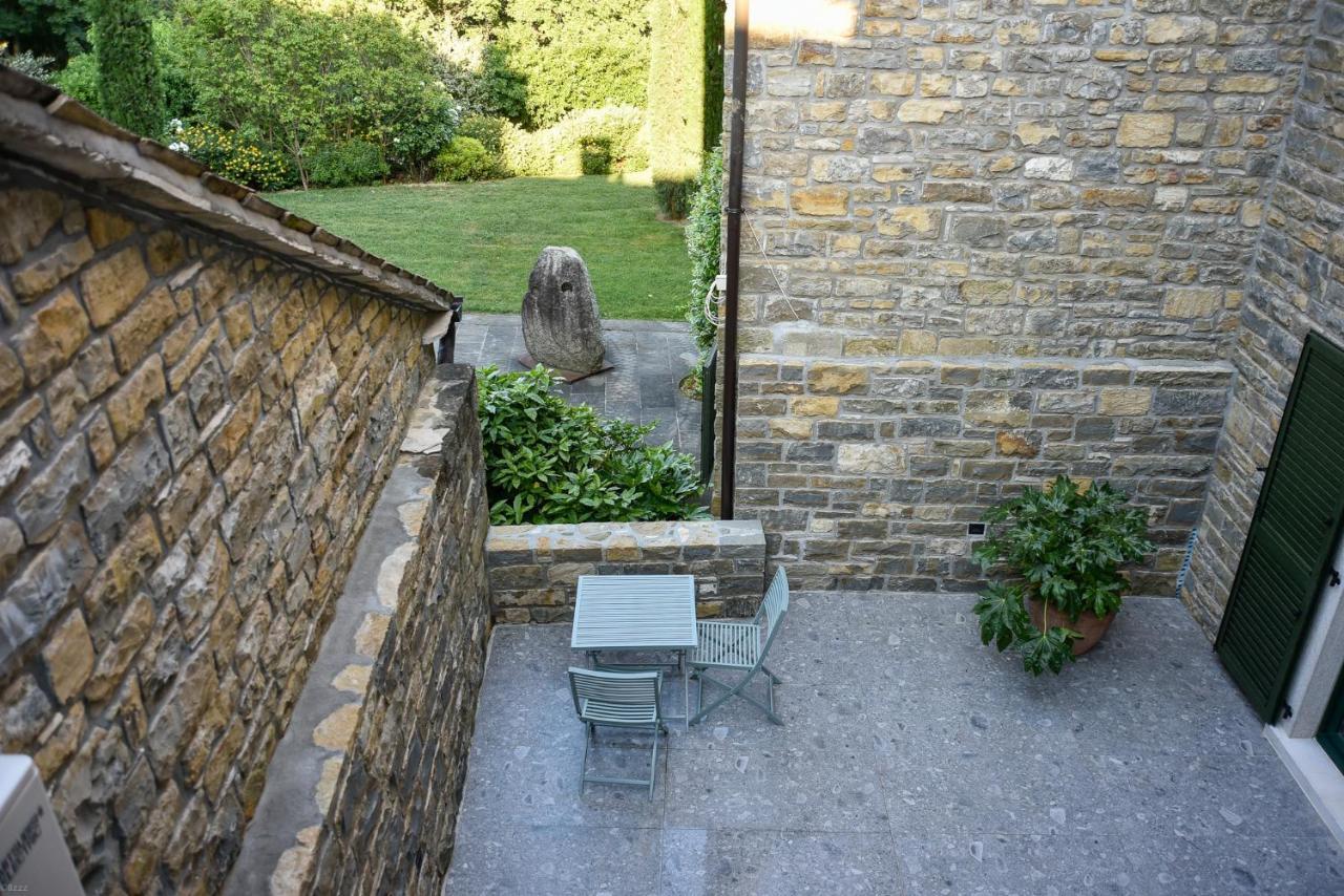 Apartamento L'Abbraccio Della Quercia Momjan Exterior foto