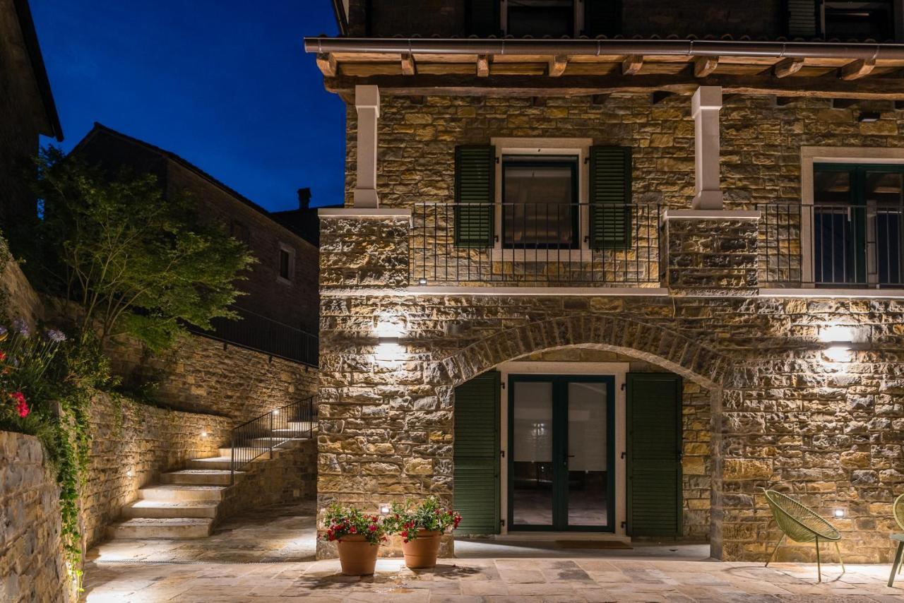 Apartamento L'Abbraccio Della Quercia Momjan Exterior foto