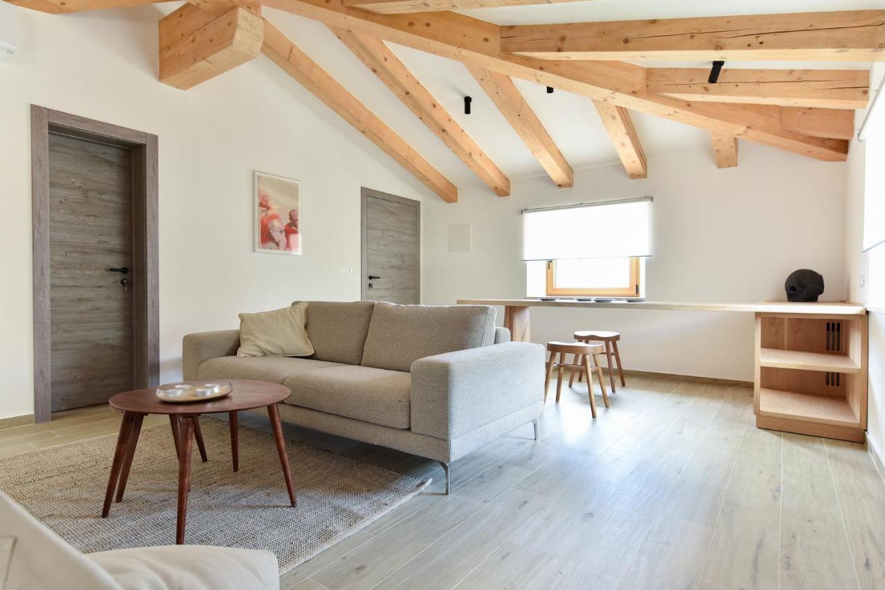 Apartamento L'Abbraccio Della Quercia Momjan Exterior foto