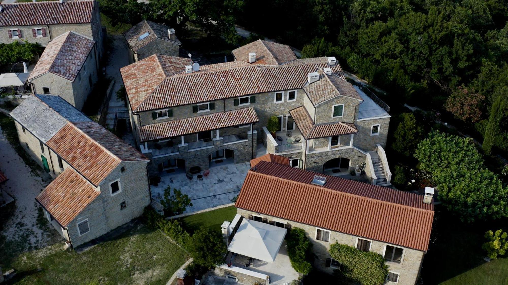 Apartamento L'Abbraccio Della Quercia Momjan Exterior foto